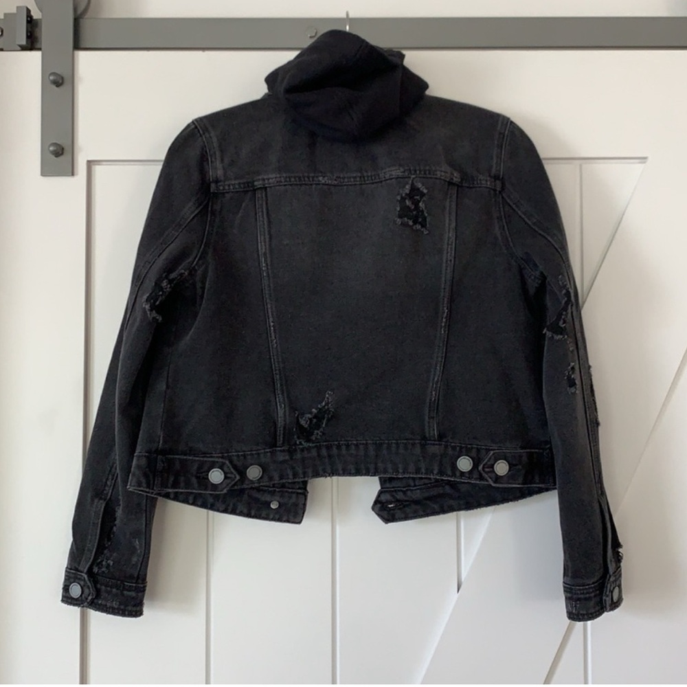 BlankNYC Denim Trucker Jacket w Removable Hood - Picture 6 of 6